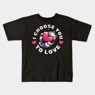 Cat i choose you to love hugging a heart | Cat Valentines day Kids T-Shirt